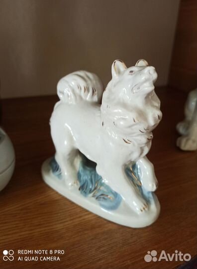 Фарфоровая статуэтка 