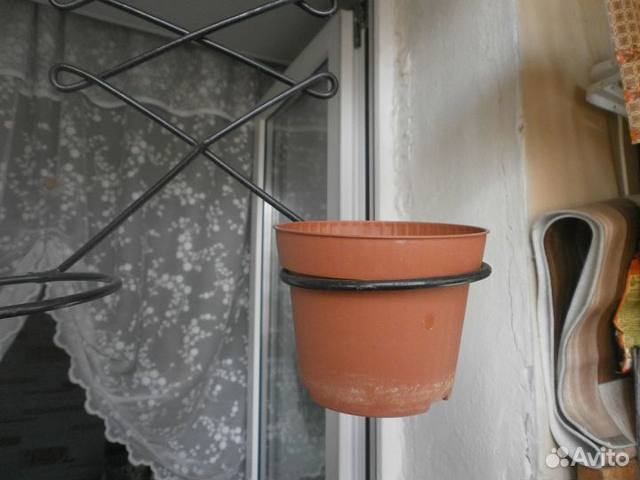 Кашпо подвесное