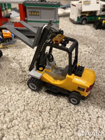 Lego City товарный поезд 60198