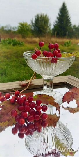 Вазочка на ножке, конфетница старинная