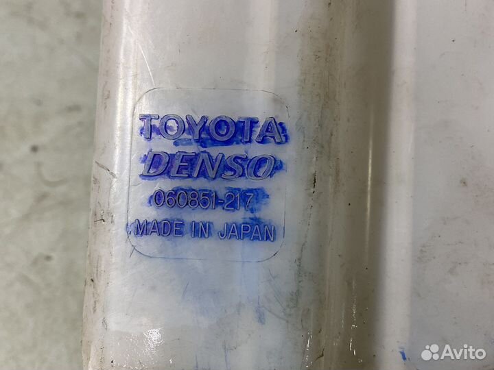 Бачок омывателя в сборе с мотором Toyota RAV 4