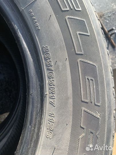 Bridgestone Dueler H/T 265/65 R17