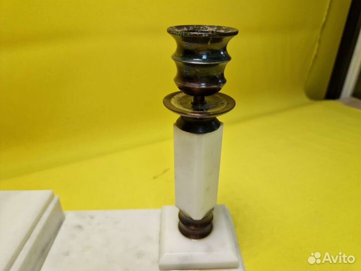 К.898 Подсвечник настольный мрамор