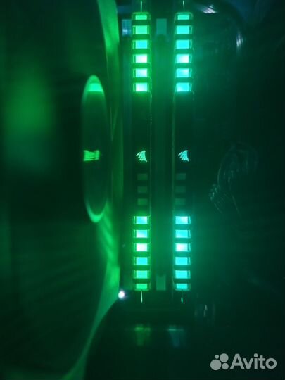 Оперативная память Corsair Vengeance RGB 16GB