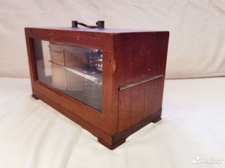 Барограф морской судовой Германия