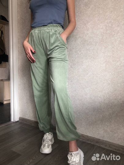 Спортивный костюм женский