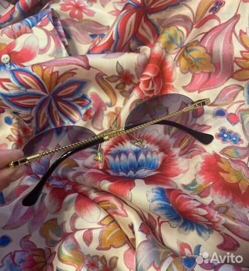 Очки солнцезащитные новые