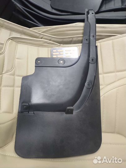 Брызговики land cruiser200