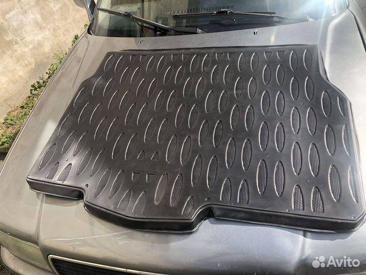 Ковер в багажник
