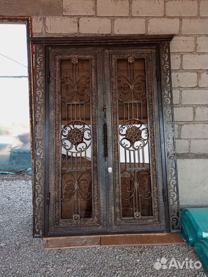 Кованные двери