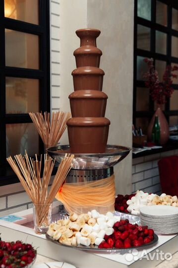 Аренда Шоколадный фонтан с подсветкой 