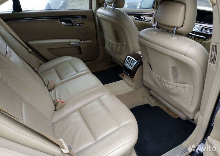 Mercedes w221 2010 г по запчастям