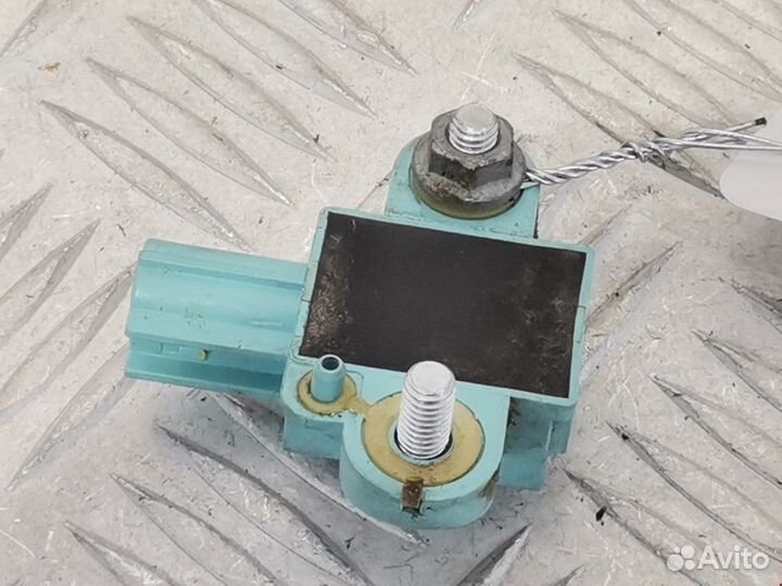 Датчик удара Audi A6 4F/C6 2005 4F0955557A