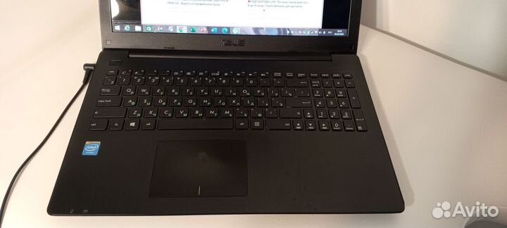 Ноутбук asus x553m