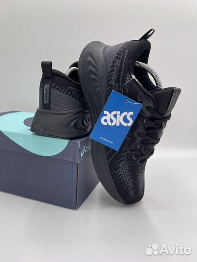 Кроссовки asics