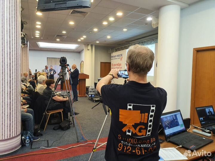 Прямой эфир. Многокамерная трансляция + титры