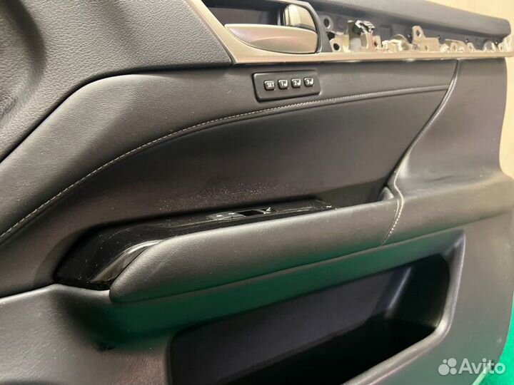 Обшивка двери передняя правая Lexus Gs 4 (12-17)