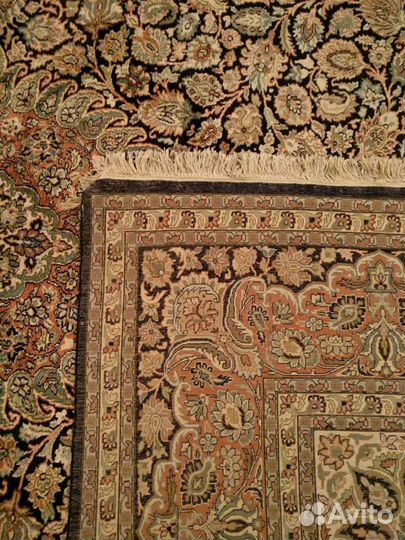 Ковер ручной работы Иранский