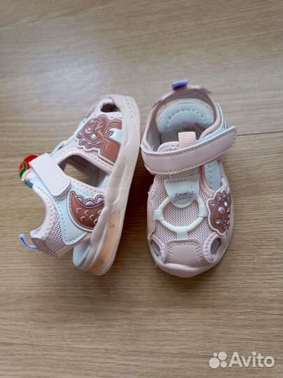 Сандалии детские