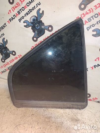 Стекло заднее правое Mitsubishi Galant EA7A 4G94