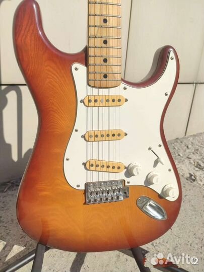 Электрогитара el Maya stratocaster