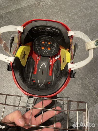 Хоккейный шлем красный bauer reakt 75 размер s