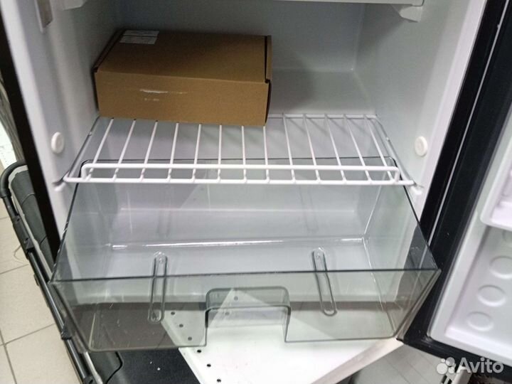 Автохолодильник двухкамерный вертикальный 65л