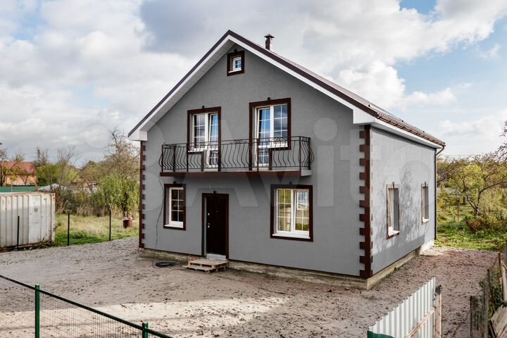 Дом 180 м² на участке 4,7 сот.