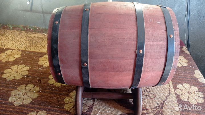 Боченочек для вина интерьерный