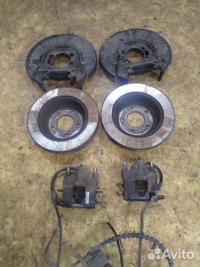 Задние дисковые тормоза Додж караван 01-07г
