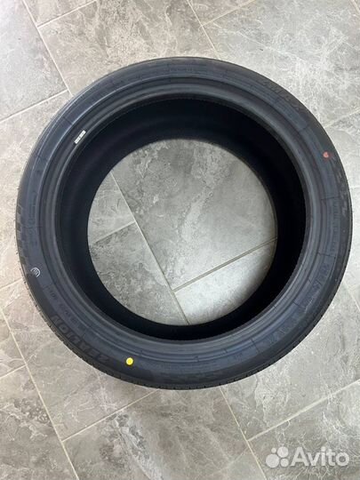 Zmax Zealion 215/50 R17 95W