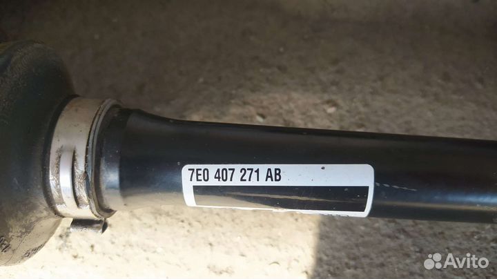 Полуось левая (привод) Vw T6 2.0 DSG 7