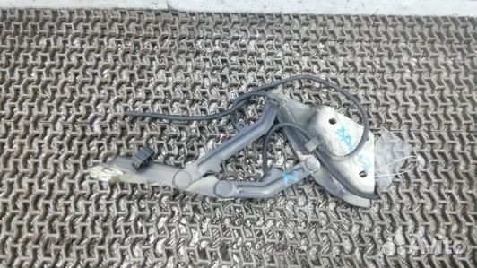 Петля капота volkswagen touareg 7L (3AD12D502)