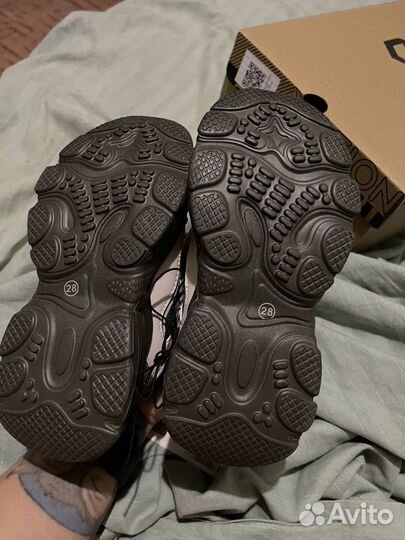 Кроссовки детские