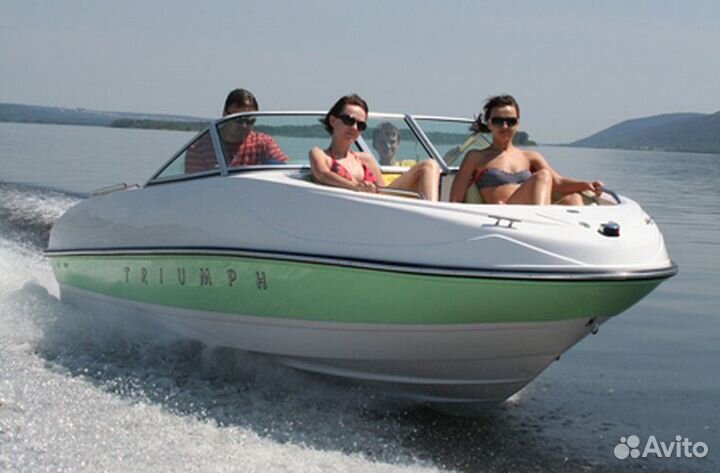 Прогулка на катере по Волге, фотосессия, свидание