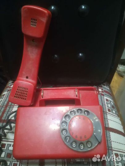 Телефон дисковый С С С Р