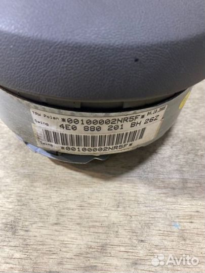 Подушка безопасности водителя Audi A8 4E2 BFM