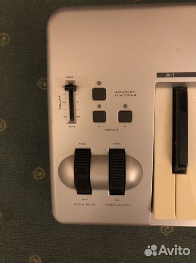 Midi клавиатура m audio 88