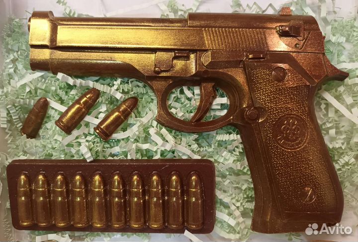 Подарок мужчине, шоколад, пельмени