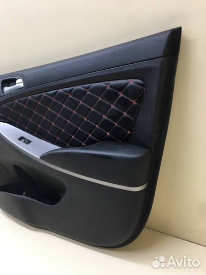 Обшивка двери передней правой Hyundai Solaris RB 2010-2017