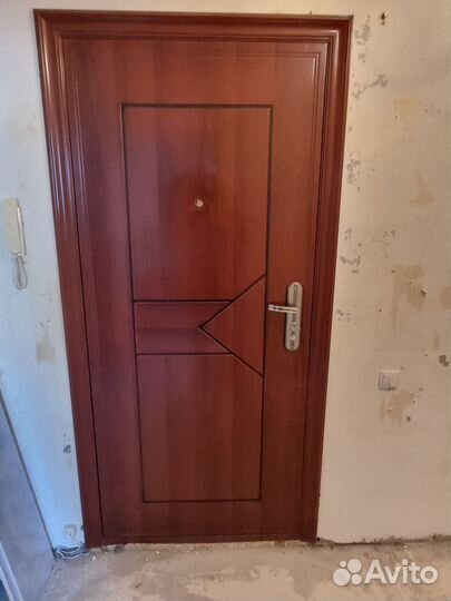 Дверь входная металлическая