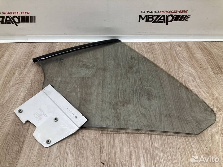 Стекло заднее левое Bentley Continental GT