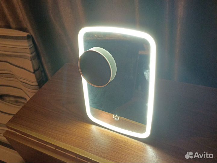 Зеркало с подсветкой