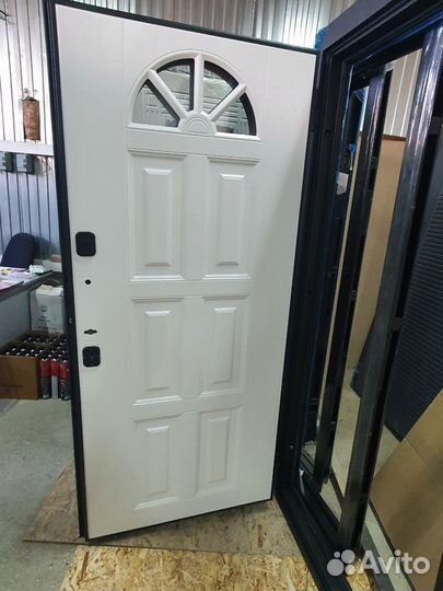 Дверь входная металлическая