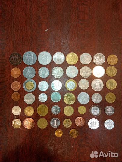 Иностранные монеты 50 шт