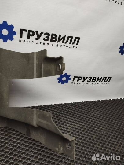 Панель Volvo FH4 82390849