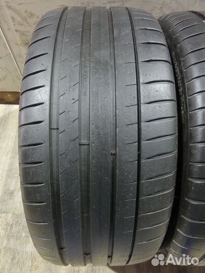 Michelin Pilot Sport 4 245/40 R18 93Y
