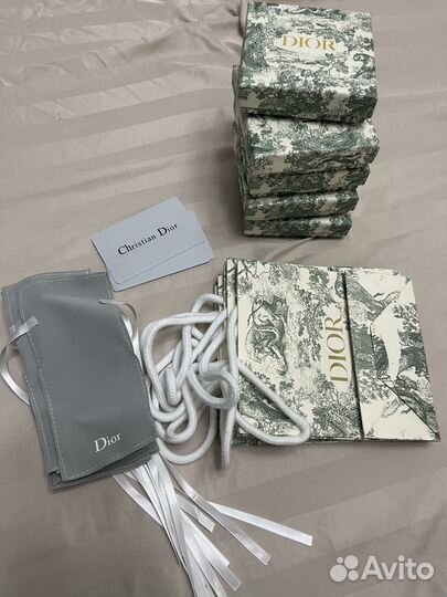 Пакеты и коробки диор