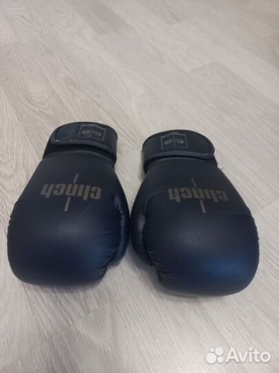 Боксерские перчатки и шлем детские