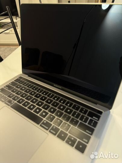 Apple macbook pro 13 2018 8 gb